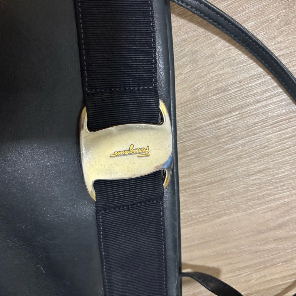 Salvatore Ferragamo Black Leather crossbody bag